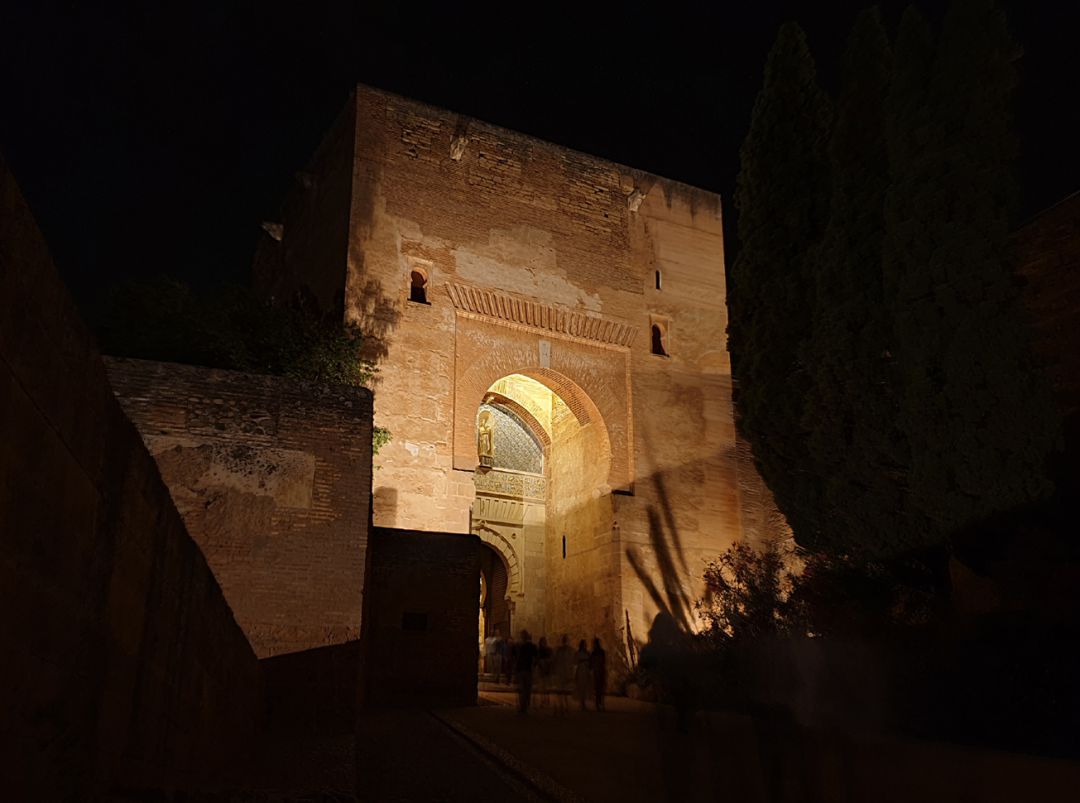 Puerta de la Justicia de La Alhambra Puerta de la Justicia de La Alhambra
