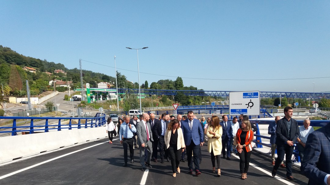 Barbón: "El área metropolitana no puede acogotar a Oviedo"