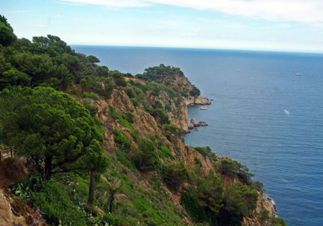 El faraònic port esportiu de Tossa ja és història