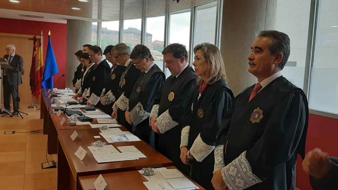 El presidente del TSJ propone a los partidos políticos un pacto regional por la justicia