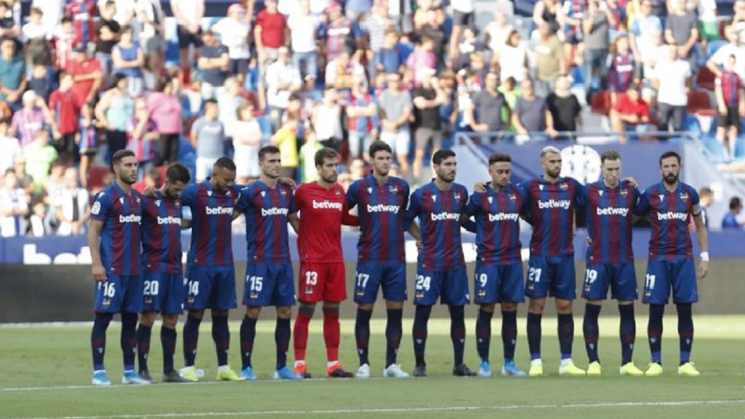 El Levante defiende su fortaleza