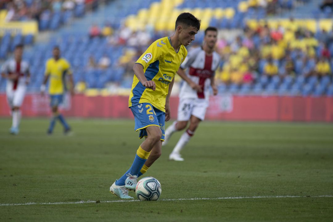 1-0. Pedri lidera la primera victoria de Las Palmas 1-0. Pedri lidera la primera victoria de Las Palmas
