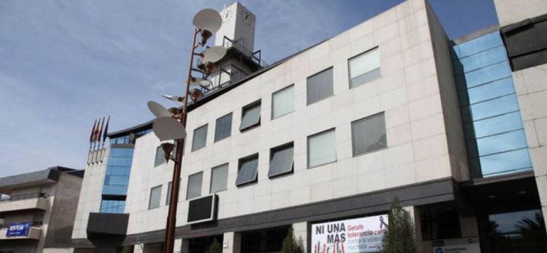El pleno getafense acuerda estudiar posibles indemnizaciones a los afectados por la paralización de las obras de El Rosón. El pleno getafense acuerda estudiar posibles indemnizaciones a los afectados por la paralización de las obras de El Rosón.