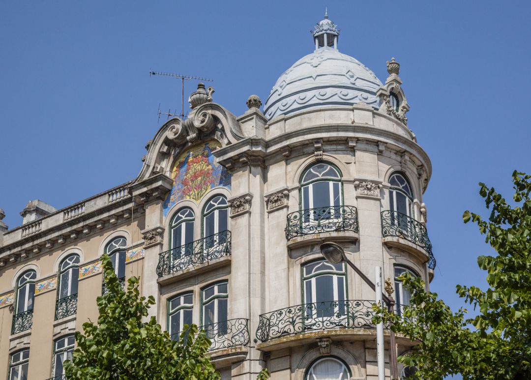Edificio en el barrio de Arroios (Lisboa) Edificio en el barrio de Arroios (Lisboa)