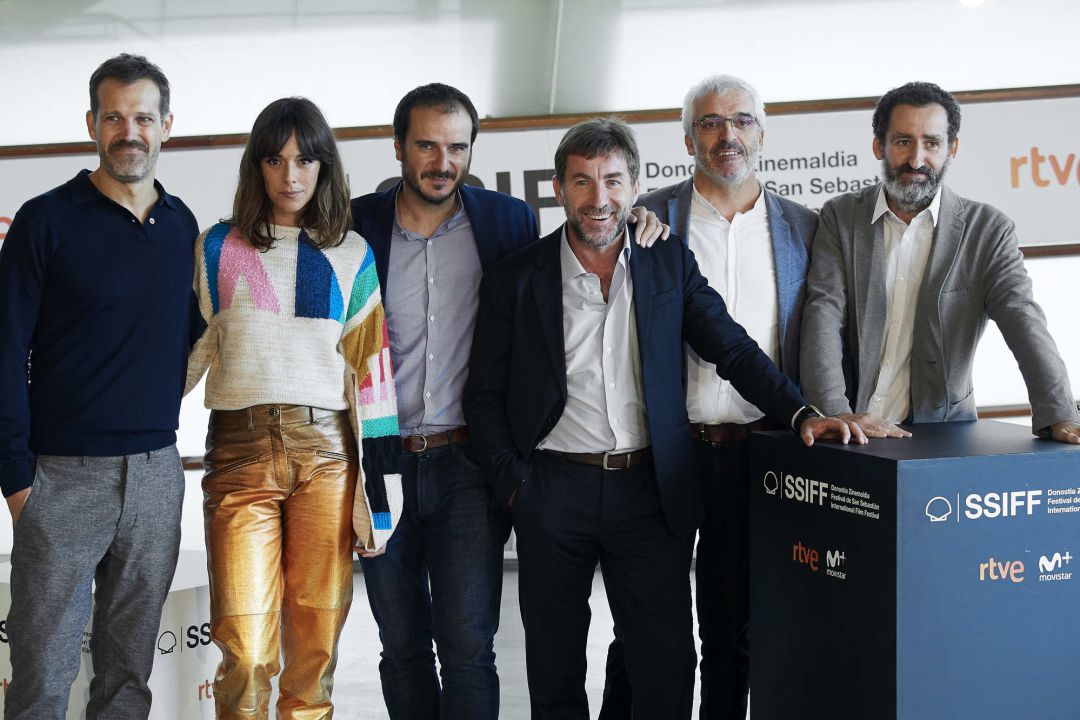 Jose Maria Goenaga, Belen Cuesta, Aitor Arregi, Antonio de la Torre, Vicente Vergara y Jon Garaño, el equipo de 'La Trinchera infinita' Jose Maria Goenaga, Belen Cuesta, Aitor Arregi, Antonio de la Torre, Vicente Vergara y Jon Garaño, el equipo de 'La Trinchera infinita'