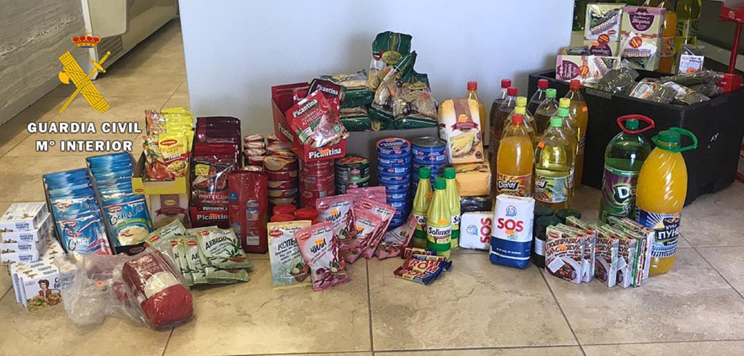 Productos alimentarios aprehendidos durante la operación Productos alimentarios aprehendidos durante la operación