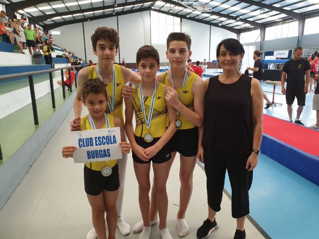 El Burgas participará en el campeonato en las modalidades, Élite, con equipo masculino y femenino en doble minitramp y en trampolín El Burgas participará en el campeonato en las modalidades, Élite, con equipo masculino y femenino en doble minitramp y en trampolín
