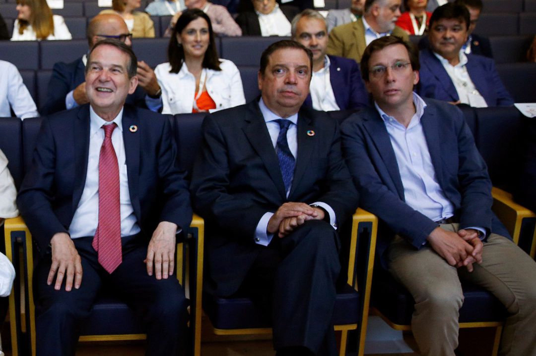 Abel Caballero con el ministro Planas y Martínez-Almeida Abel Caballero con el ministro Planas y Martínez-Almeida