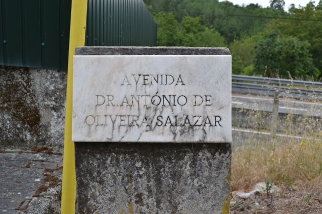 La Avenida del dictador en su aldea natal. La Avenida del dictador en su aldea natal.
