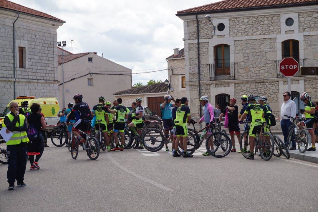 Corredores participantes de la marcha BTT en anteriores ediciones Corredores participantes de la marcha BTT en anteriores ediciones