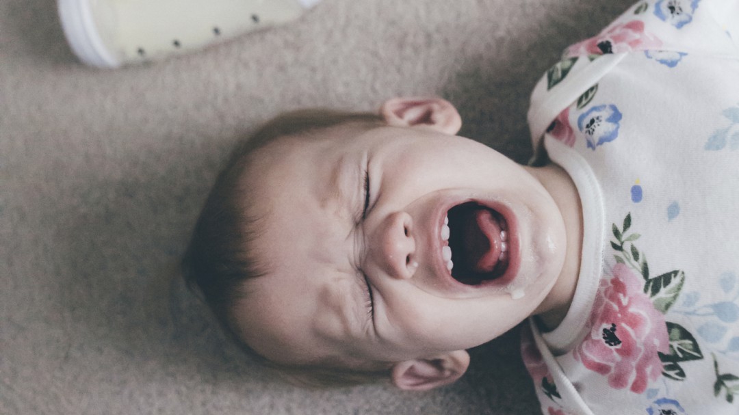 Mi hijo tiene una rabieta. ¿Qué hago?