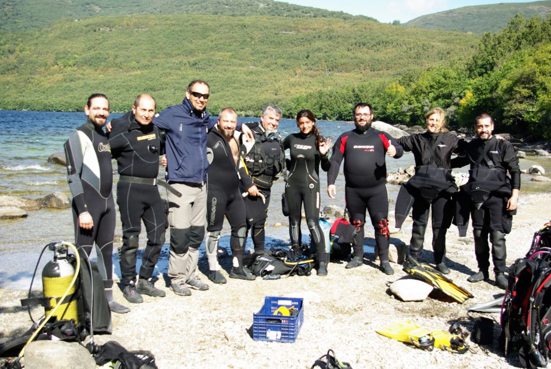 Nueva jornada de limpieza del fondo del Lago de Sanabria Nueva jornada de limpieza del fondo del Lago de Sanabria