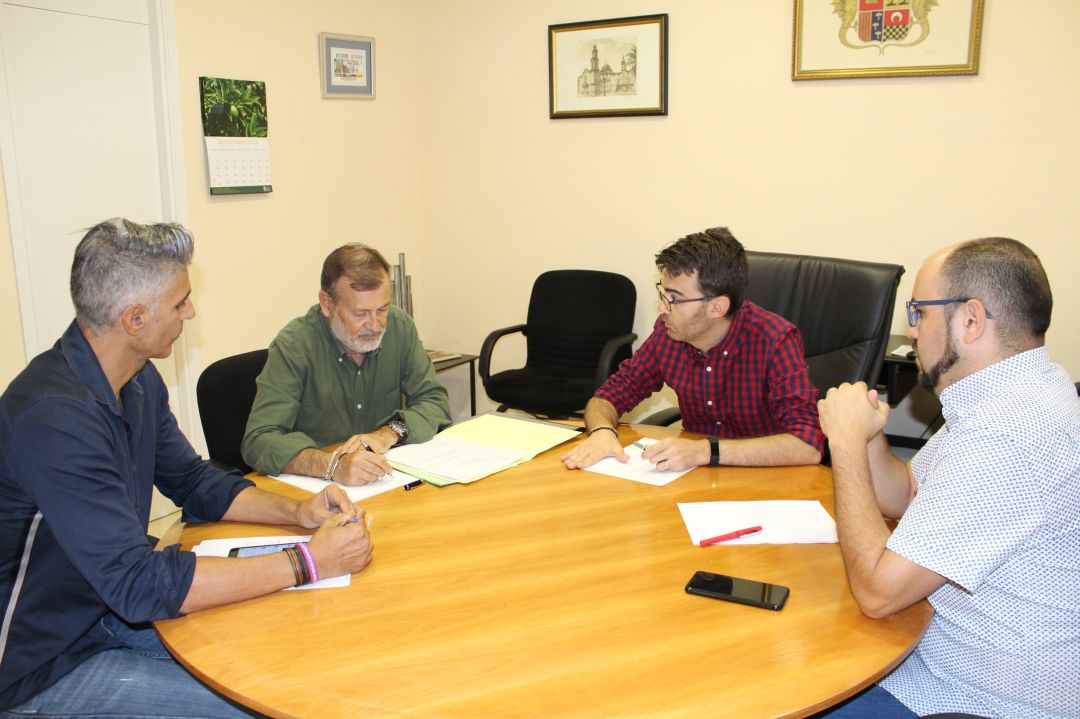 Reunión en Novelda con el director general de Enseñanzas de Régimen Especial y Formación Profesional Reunión en Novelda con el director general de Enseñanzas de Régimen Especial y Formación Profesional