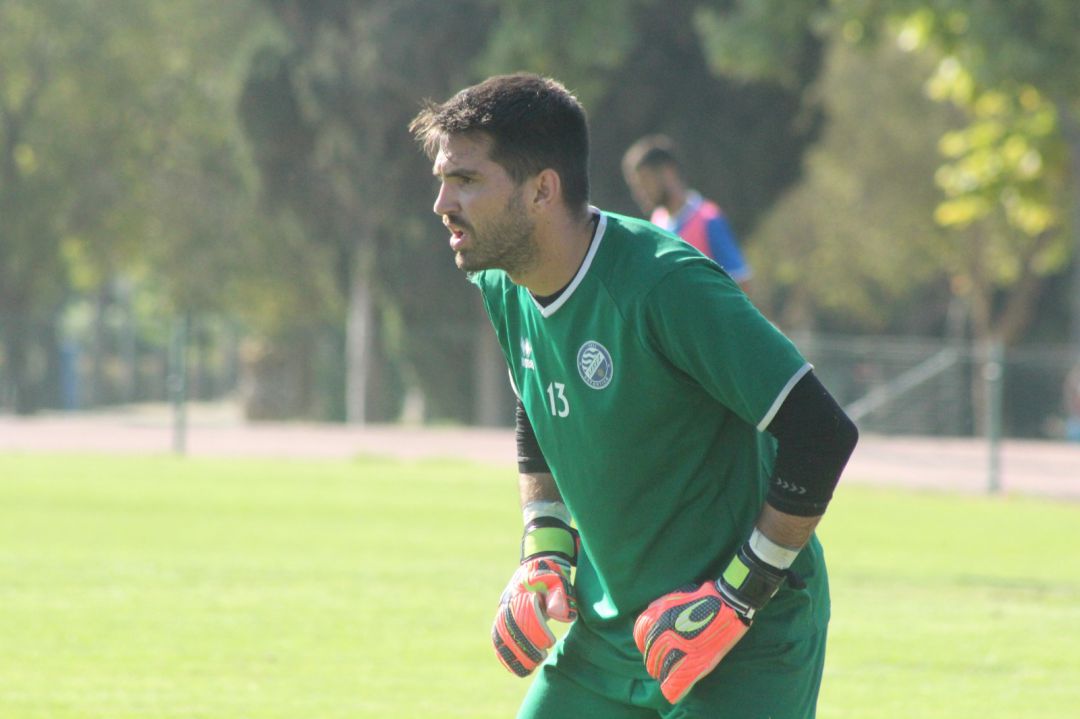 Héctor Pizano durante un entrenamiento en el campo Pepe Ravelo Héctor Pizano durante un entrenamiento en el campo Pepe Ravelo