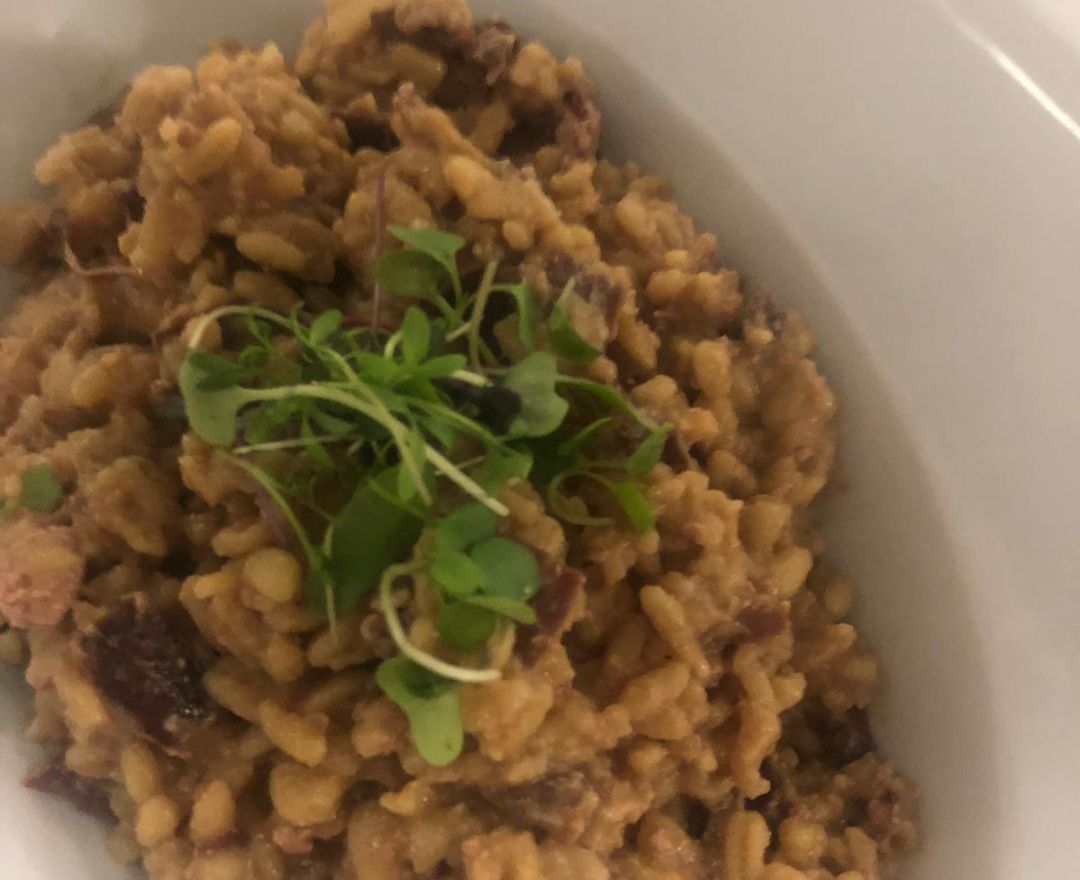 Entrecot con puré de patata y mermelada de pimientos Entrecot con puré de patata y mermelada de pimientos
