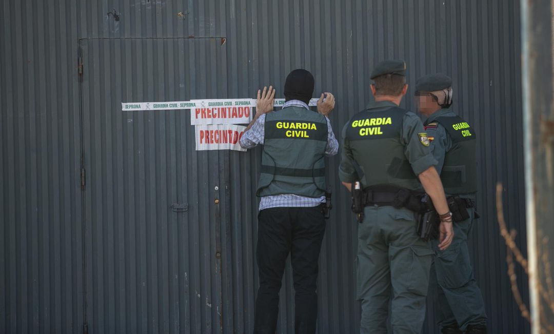 El hermano del dueño de Magrudis posee una empresa junto a la investigada, según Facua El hermano del dueño de Magrudis posee una empresa junto a la investigada, según Facua