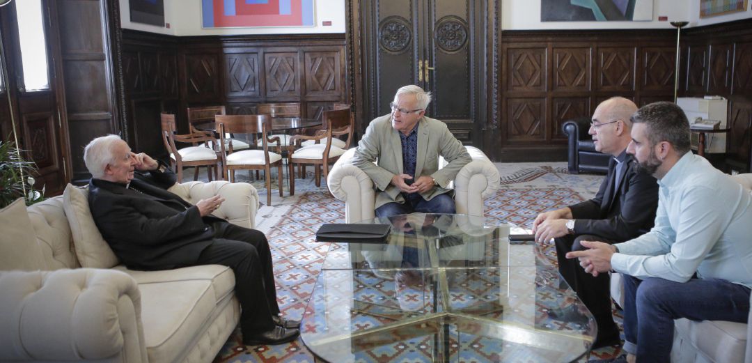 El alcalde de València, Joan Ribó, se reúne con el arzobispo, Antonio Cañizares El alcalde de València, Joan Ribó, se reúne con el arzobispo, Antonio Cañizares