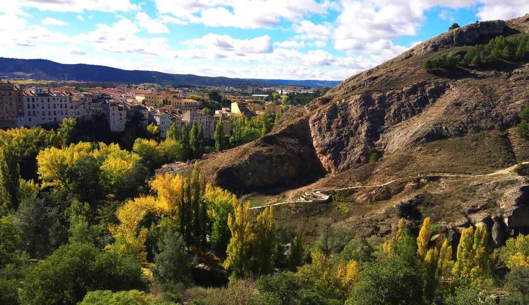 El paisaje de Cuenca ha inspirado los poemas de Samir Delgado. El paisaje de Cuenca ha inspirado los poemas de Samir Delgado.