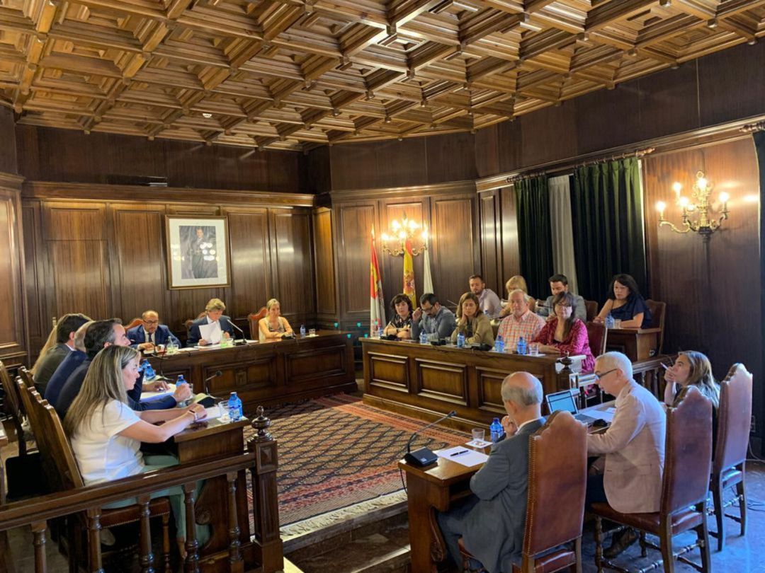 Los primeros cien días de gobierno municipal arrancan con el avance de proyecto de ciudad que el PSOE comenzó hace una década Los primeros cien días de gobierno municipal arrancan con el avance de proyecto de ciudad que el PSOE comenzó hace una década