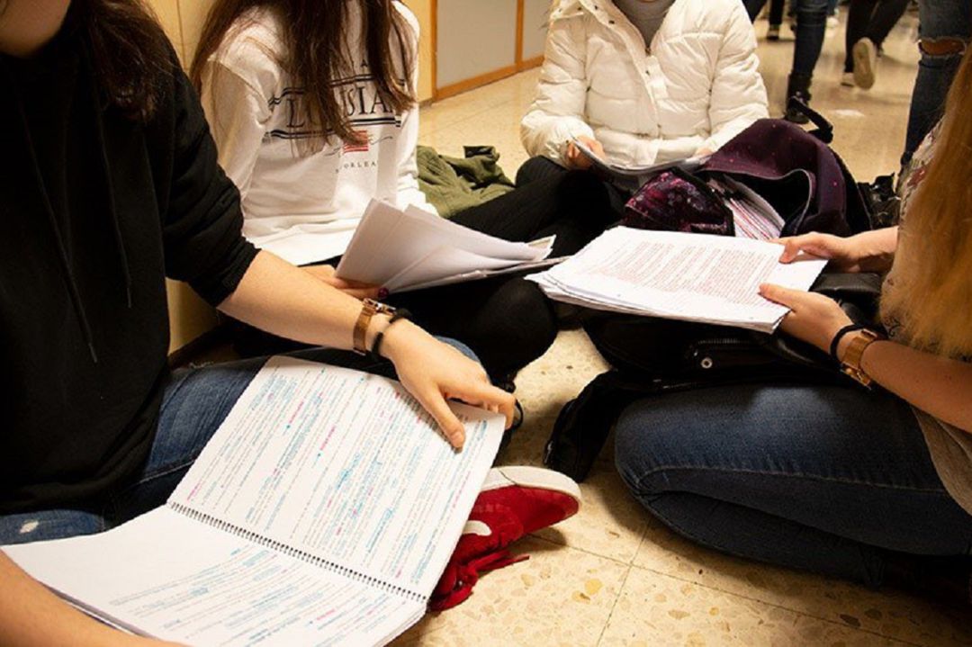 Sólo el 2,3% de las ofertas de empleo en Cantabria exigen formación de postgrado Sólo el 2,3% de las ofertas de empleo en Cantabria exigen formación de postgrado