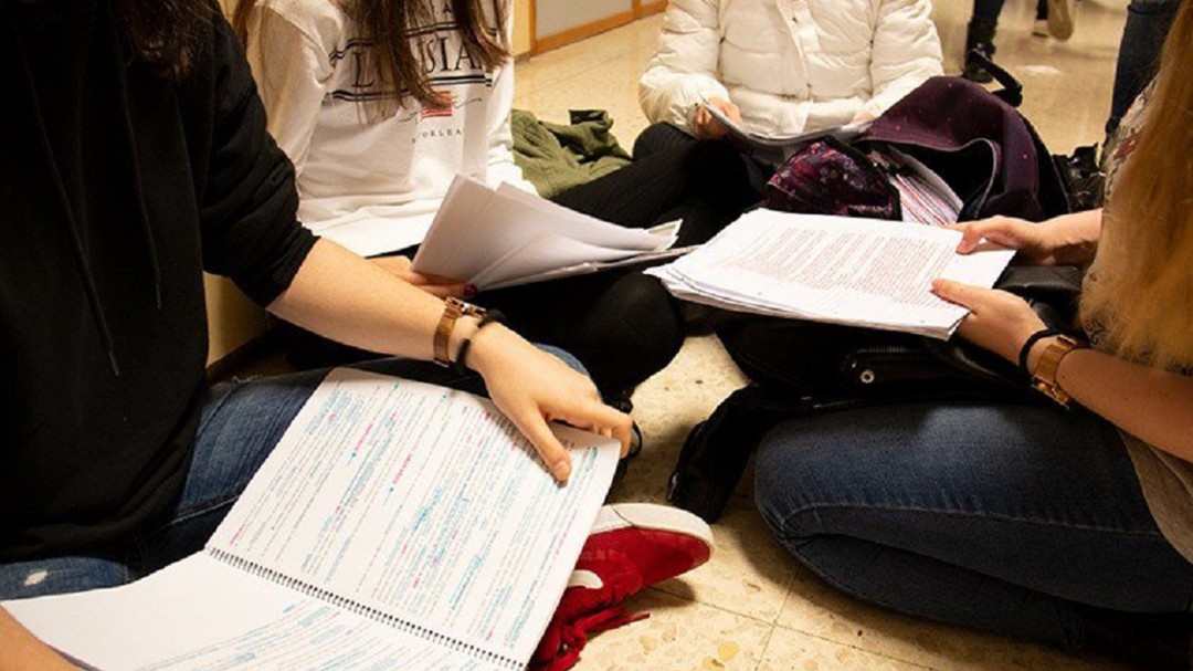 Sólo el 2,3% de las ofertas de empleo en Cantabria exigen formación de postgrado