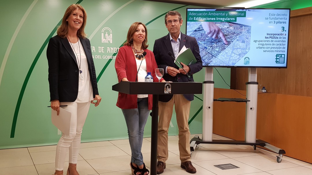 La Junta estima que 50.000 viviendas en Málaga podrán legalizarse con su decreto