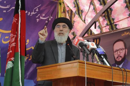 Gulbuddin Hekmatyar, señor de la guerra y candidato presidencial, durante un discurso en la campaña electoral Gulbuddin Hekmatyar, señor de la guerra y candidato presidencial, durante un discurso en la campaña electoral