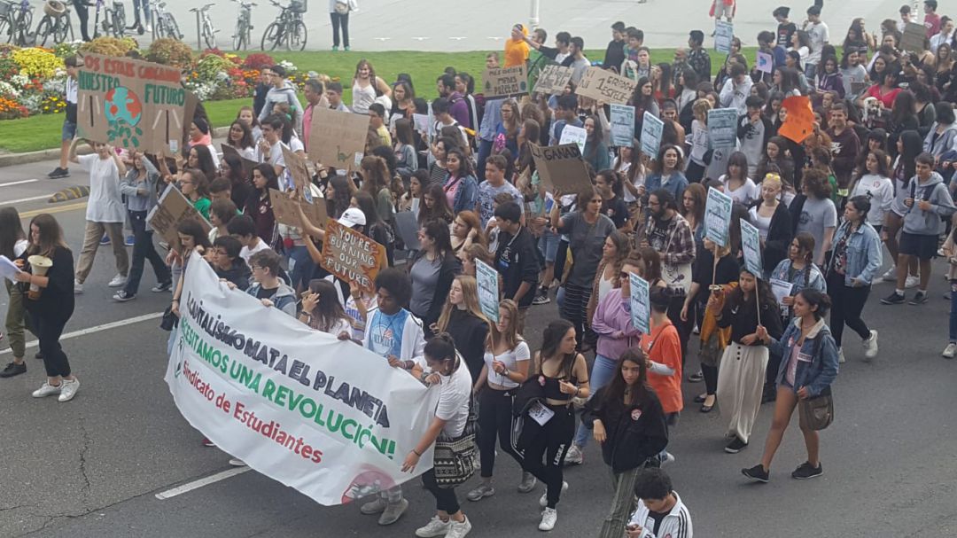 Huelga estudiantil contra el cambio climático Huelga estudiantil contra el cambio climático