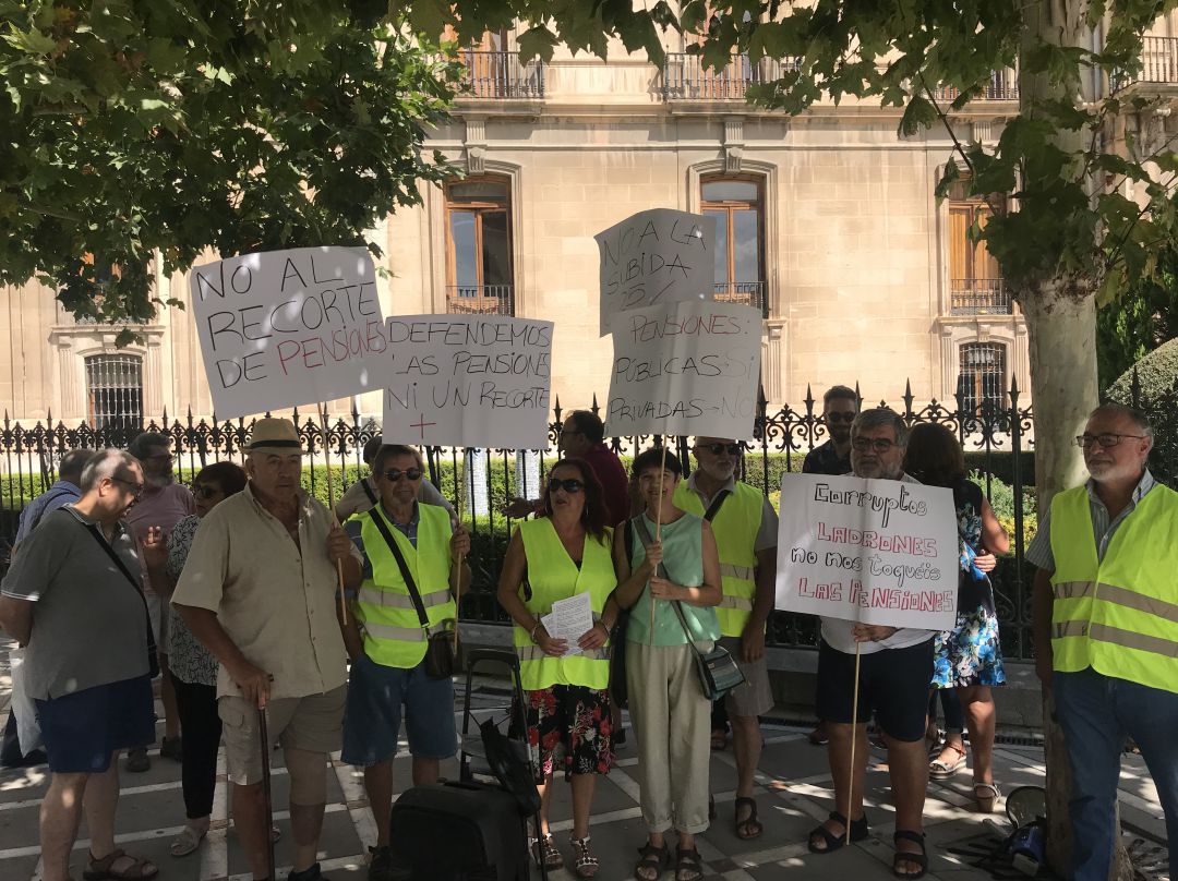 Concentración de pensionistas. Concentración de pensionistas.