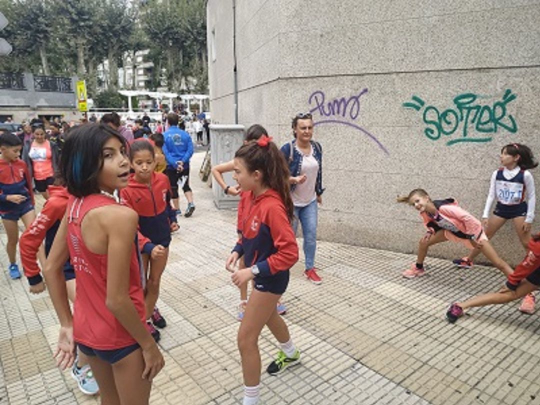 El Club Ourense Atletismo, fue el club que aportó más corredores en una prueba que se consolida año tras año. El Club Ourense Atletismo, fue el club que aportó más corredores en una prueba que se consolida año tras año.