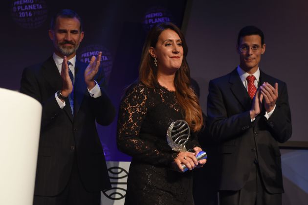 Dolores Redondo, Premio Planeta en en 2016 por su novela 'Todo esto te daré' Dolores Redondo, Premio Planeta en en 2016 por su novela 'Todo esto te daré'