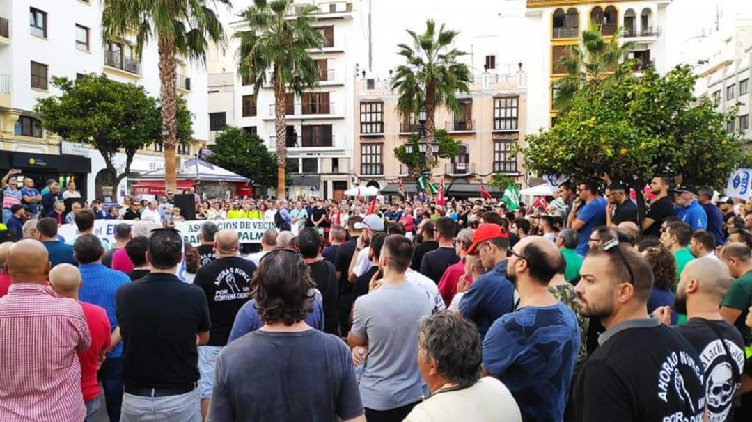 Manifestación en Algeciras contra el Expediente de Regulación de Empleo en Acerinox Manifestación en Algeciras contra el Expediente de Regulación de Empleo en Acerinox