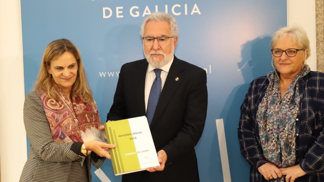 Sanidad aglutina el 40% de las quejas a la Valedora