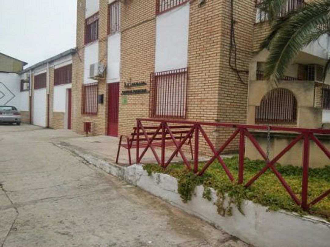 Instalaciones de la Escuela Taller, integrada en el OAL 'Villa de Jódar' Instalaciones de la Escuela Taller, integrada en el OAL 'Villa de Jódar'