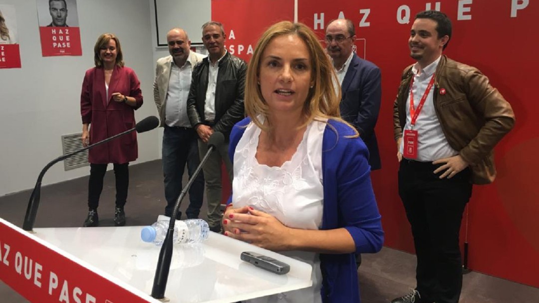 Sumelzo pasa página de la petición de Lambán para que no fuera candidata