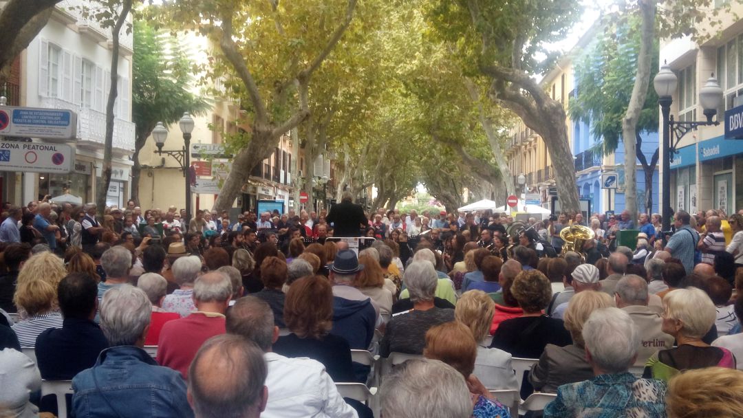 Concierto de la Agrupación Artística Musical por el 9 d'Octubre de 2018. Concierto de la Agrupación Artística Musical por el 9 d'Octubre de 2018.