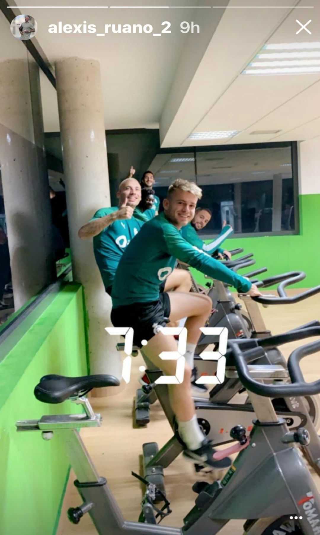 La prueba; foto tomada poco después de las siete y media de la mañana en el gimnasio de La Albericia. La prueba; foto tomada poco después de las siete y media de la mañana en el gimnasio de La Albericia.