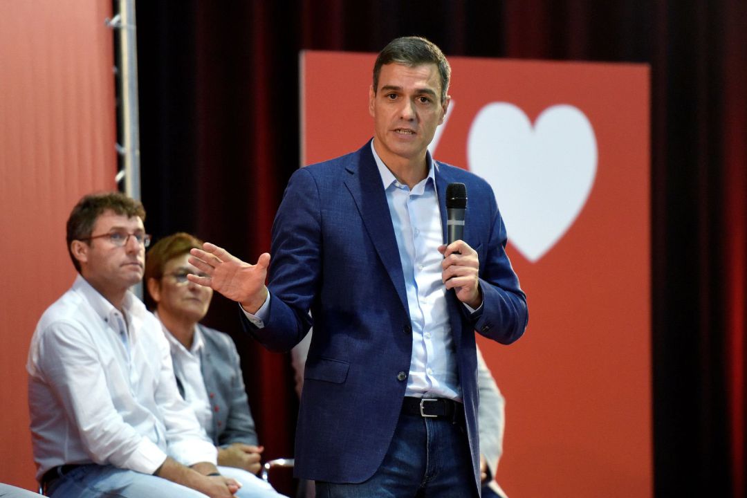 El secretario general del PSOE y presidente del Gobierno en funciones, Pedro Sánchez, en una comida mitin celebrada en Huesca ante los principales responsables del partido. El secretario general del PSOE y presidente del Gobierno en funciones, Pedro Sánchez, en una comida mitin celebrada en Huesca ante los principales responsables del partido.