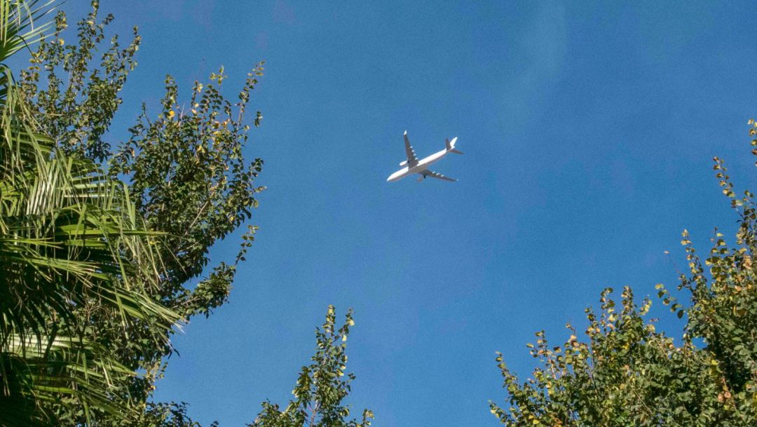 A330 sobrevolando el parque de Gasset, en Ciudad Real A330 sobrevolando el parque de Gasset, en Ciudad Real