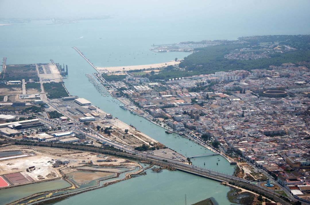 Una imagen del centro urbano portuense Una imagen del centro urbano portuense