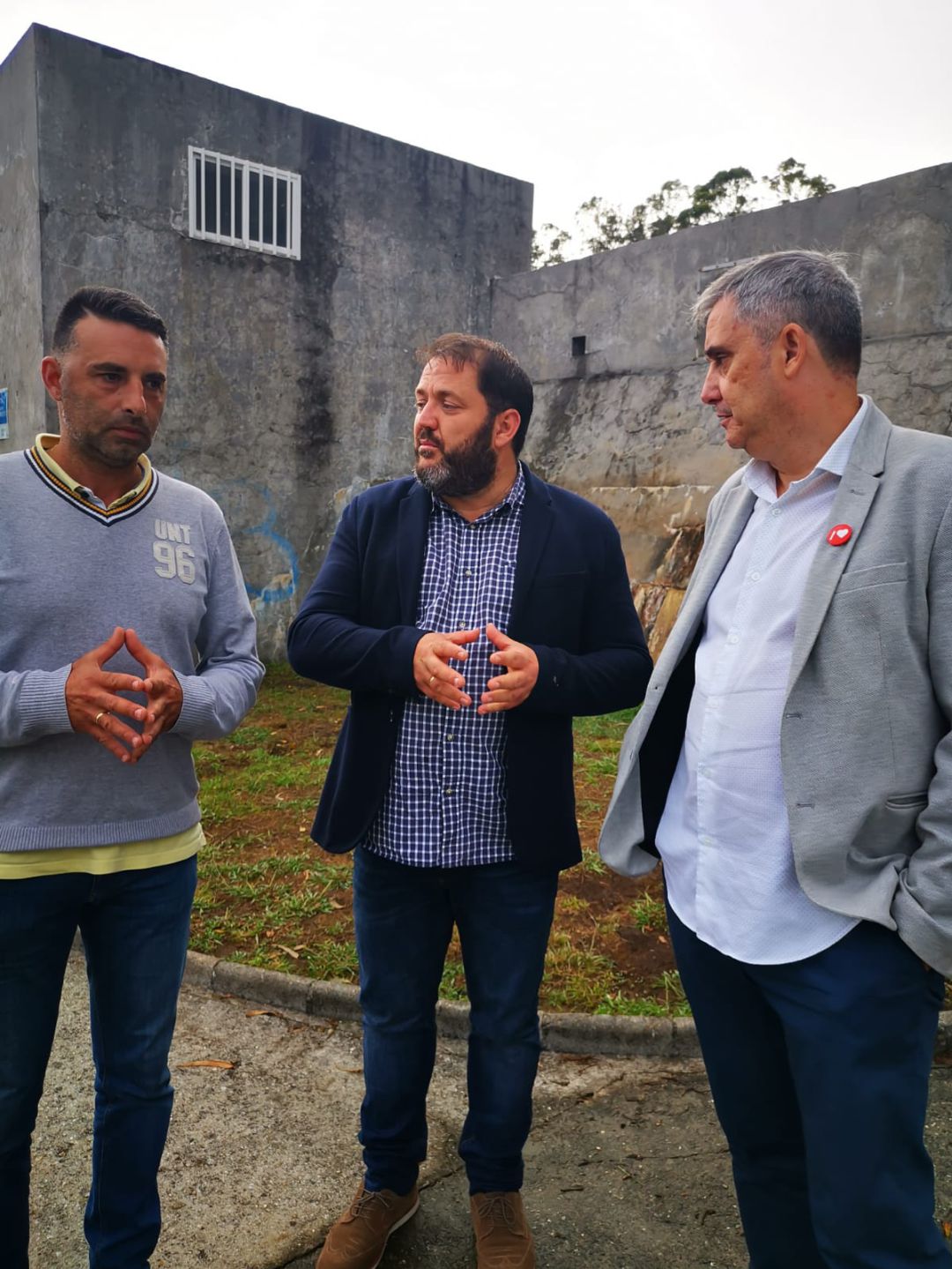 Trece días despois, os veciños de Corme volven a ter auga potable: Trece días despois, os veciños de Corme volven a ter auga potable Trece días despois, os veciños de Corme volven a ter auga potable: Trece días despois, os veciños de Corme volven a ter auga potable