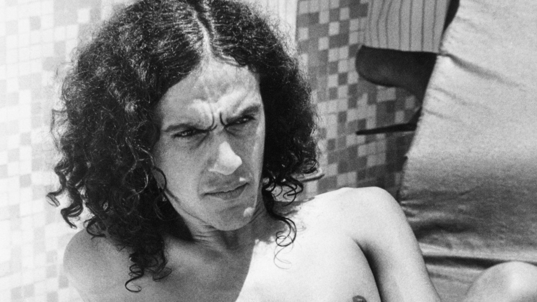 Exilio, nostalgia y magia: la joya londinense de Caetano