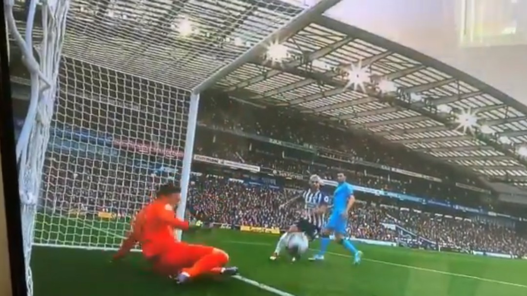 Hugo Lloris se rompe el brazo y puede perderse lo que queda de temporada