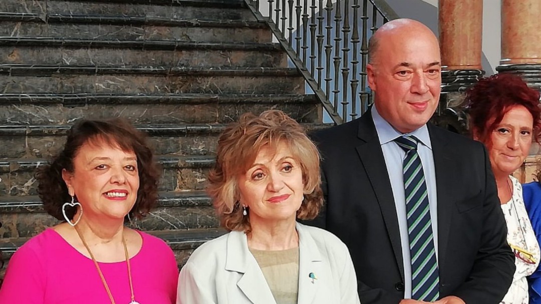 La Ministra de Sanidad confía en que la normativa y los controles eviten más casos de listeriosis