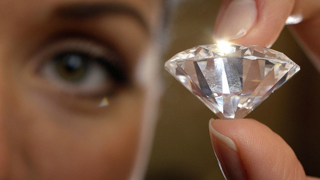El diamante 'matrioska': hallan en Siberia un diamante que guarda otro en su interior