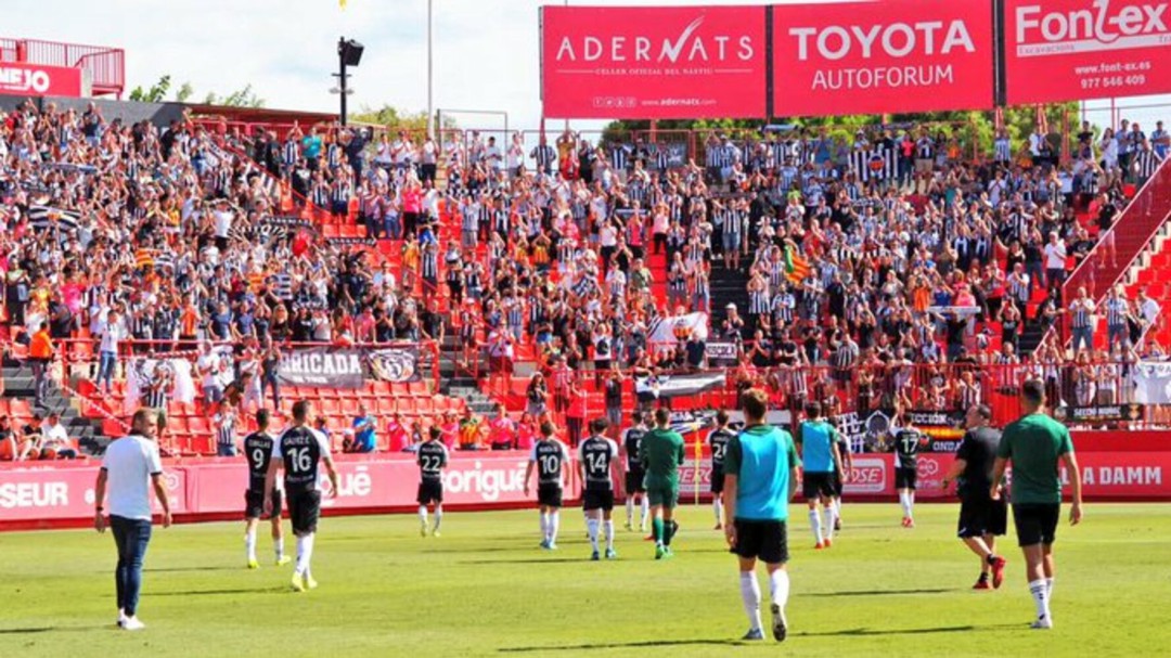 El C.D.Castellón tocó con los dedos el liderato en Tarragona
