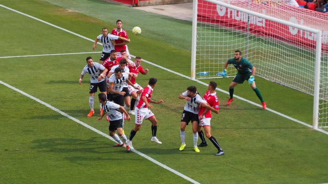 El C.D.Castellón resiste como uno de los cuatro invictos esta temporada