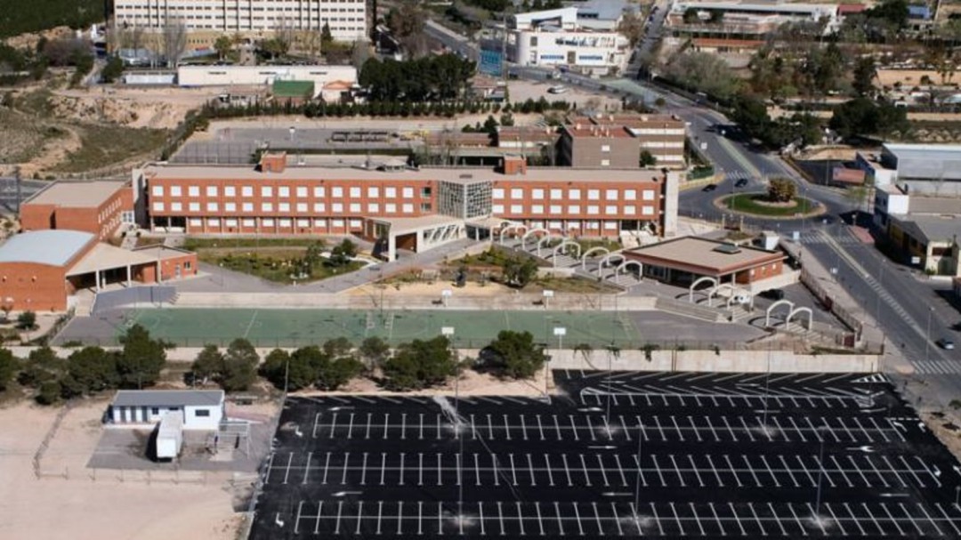 AMFI sigue reclamando un aparcamiento en el Hospital de Elda