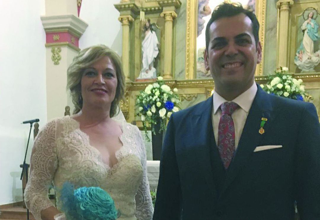Juan Diego Requena, que contrajo matrimonio este sábado, será el número uno al Congreso. Juan Diego Requena, que contrajo matrimonio este sábado, será el número uno al Congreso.