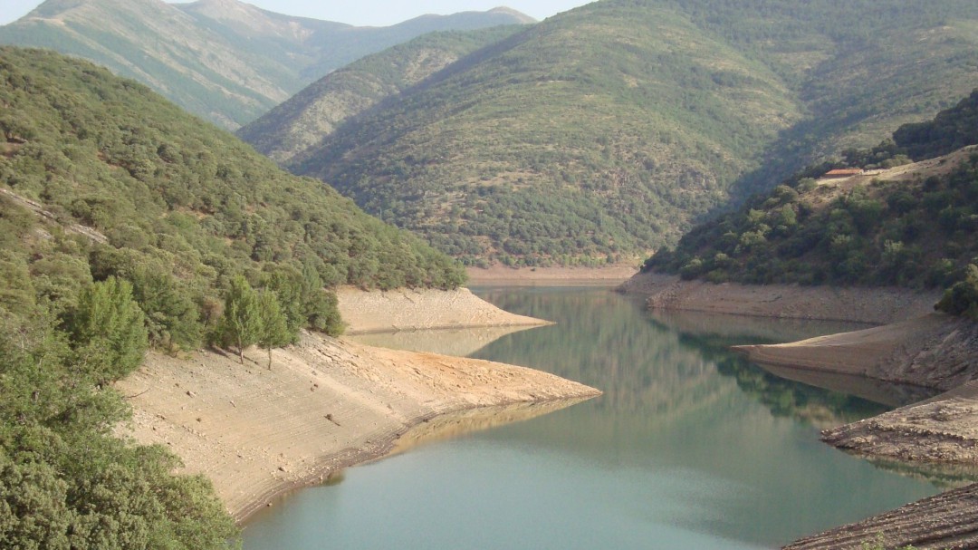 Los embalses tienen un 24% menos de agua que la media de la última década